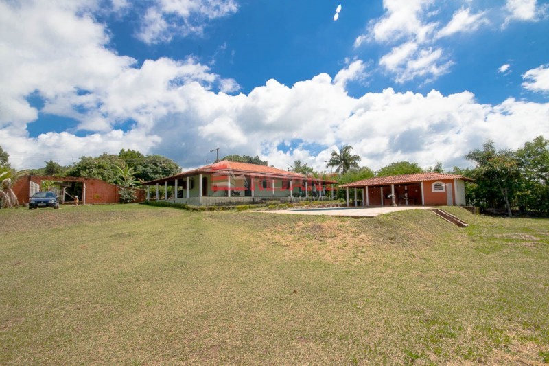 Chácara à venda com 3 quartos, 4300m² - Foto 5