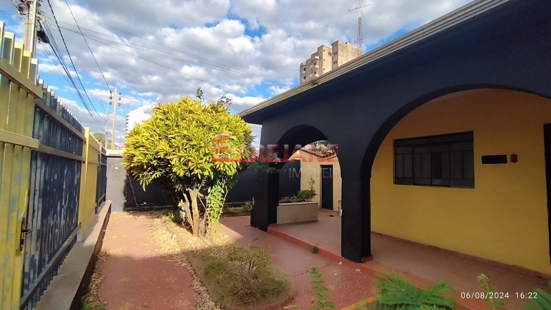 Imóvel: Casa - Centro - São Sebastião do Paraíso Foto: Casa - Centro - São Sebastião do Paraíso