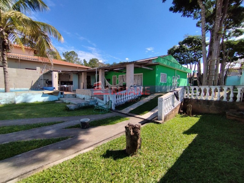 Chácara à venda com 4 quartos, 2250m² - Foto 4