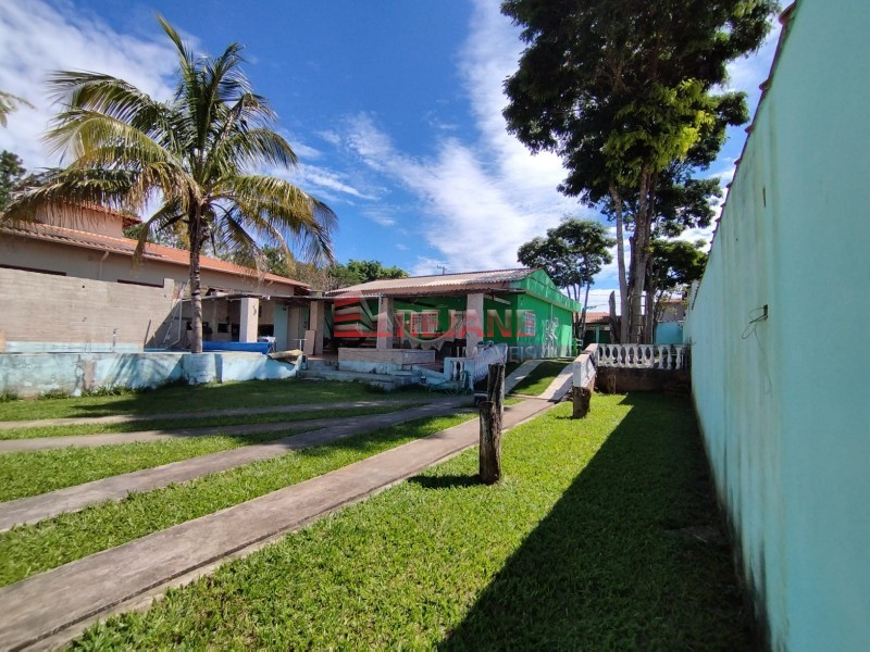 Chácara à venda com 4 quartos, 2250m² - Foto 3