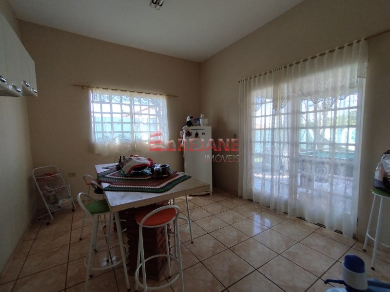 Chácara à venda com 4 quartos, 2250m² - Foto 11