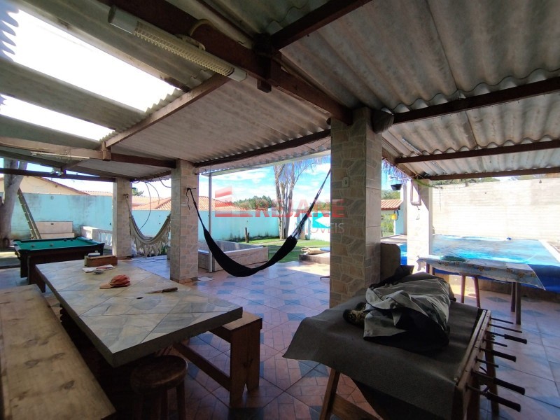 Chácara à venda com 4 quartos, 2250m² - Foto 7