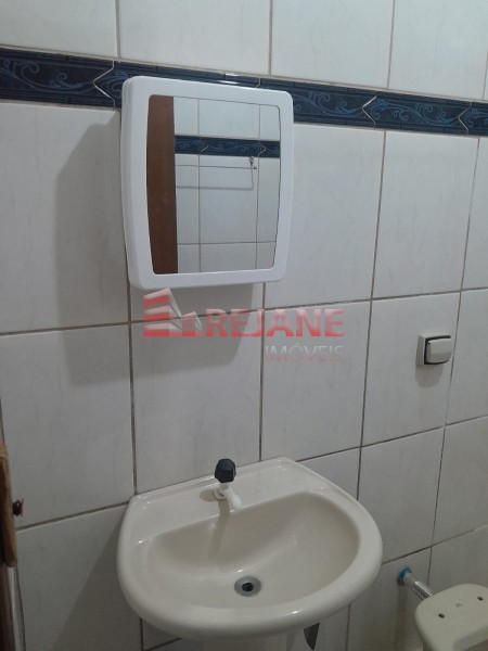 Casa à venda com 3 quartos, 140m² - Foto 3