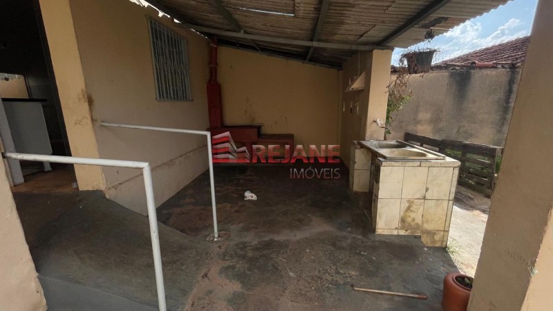 Casa à venda com 3 quartos, 122m² - Foto 11