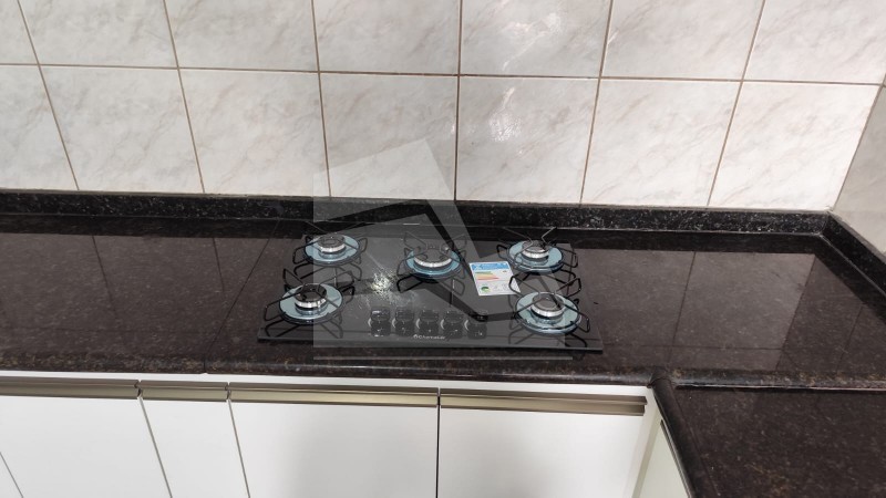 Casa à venda e aluguel com 3 quartos, 208m² - Foto 17